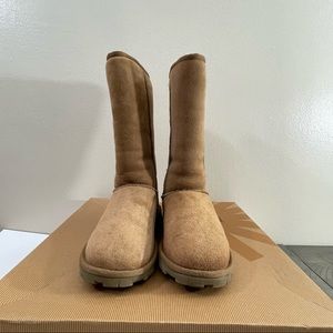 Uggs W Essential Tall Women's Chestnut